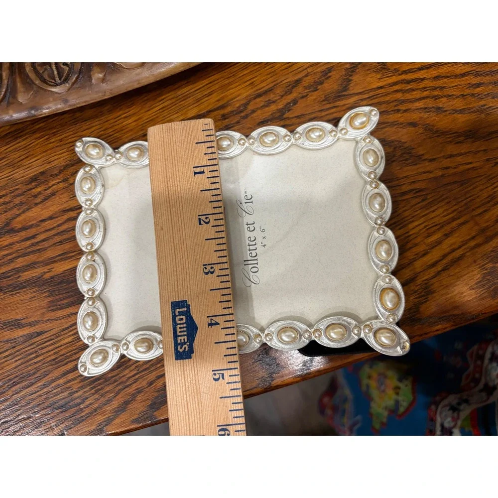 Collette et Cie Silver Tone Faux Pearl‎ Beaded 4x6 Picture Frame Vintage Style